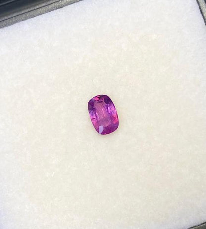 Natural Sapphire - 0.755 Ct