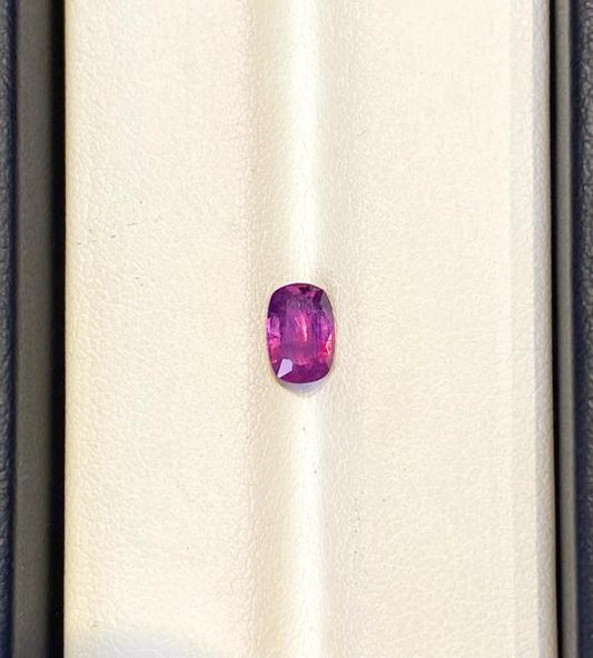 Natural Sapphire - 0.755 Ct