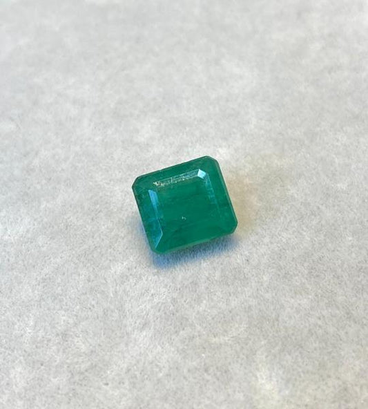 Natural Emerald 4.800 Ct