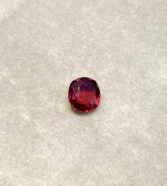 Natural Garnet 2.100 Ct -