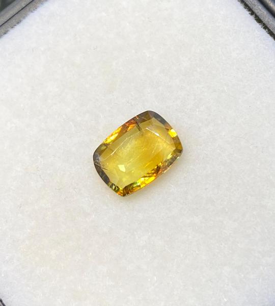 Natural Sphene 1.940 Ct